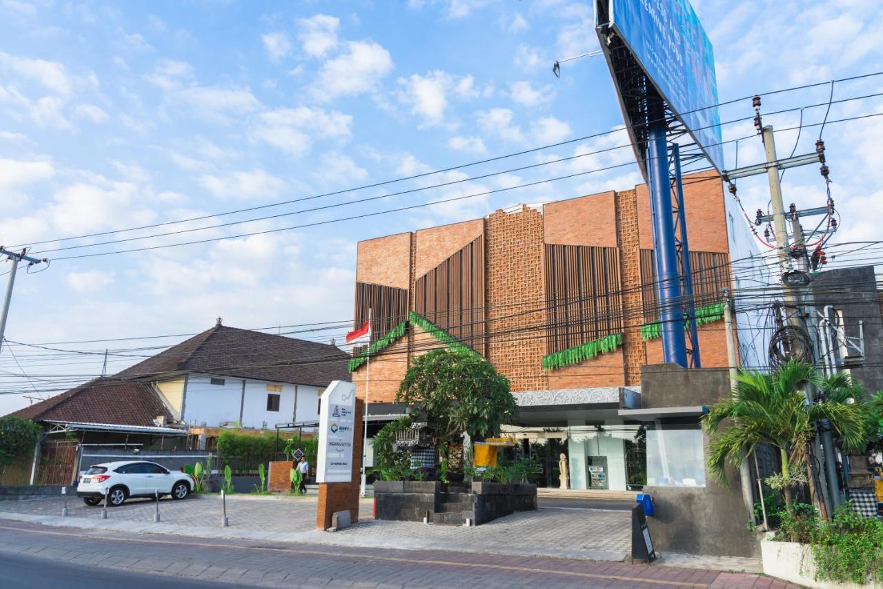 Berry Biz Hotel Sunset Road Seminyak Exterior foto